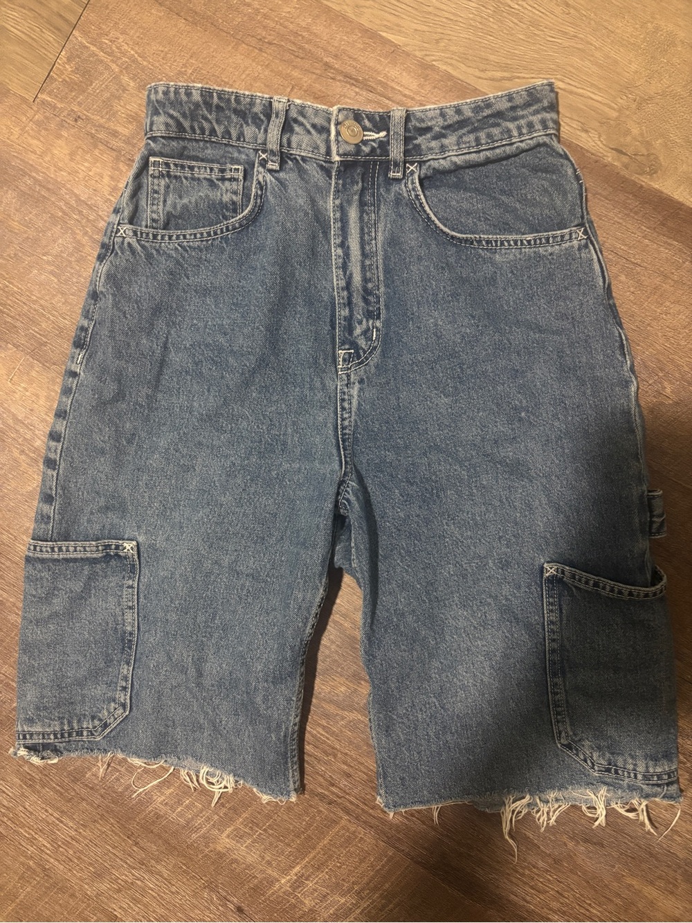 Frayed Hem Light Blue Denim Shorts